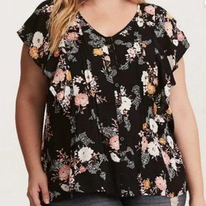 NWT Torrid Floral Flutter Sleeve Pleated Top Size 2